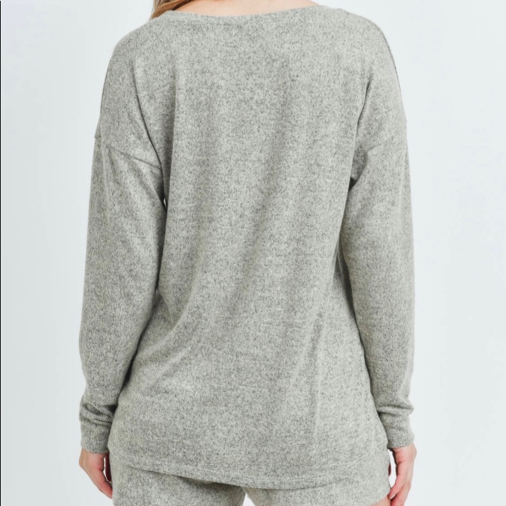 Hacci Top & Short Set - Picture 4 of 4